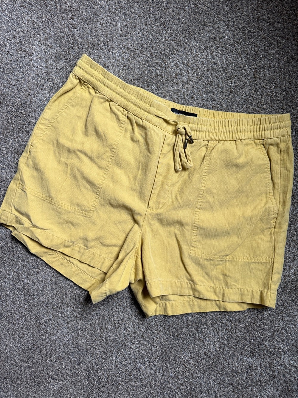 Banana Republic PullOn Linen Shorts Casual Drawstring - Mustard Yellow Medium